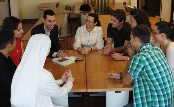 Una riunione di catechisti