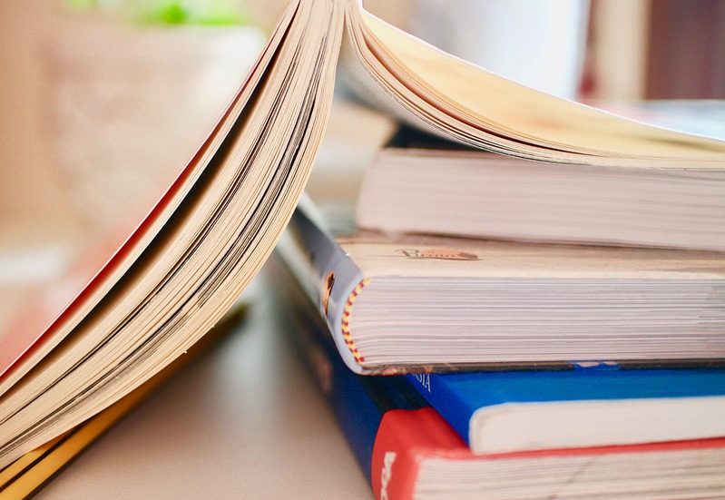 books-2012936_960_720