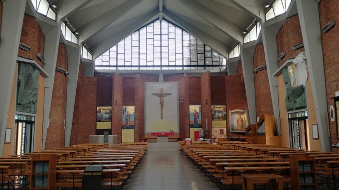 L'interno della chiesa dell'Annunciazione