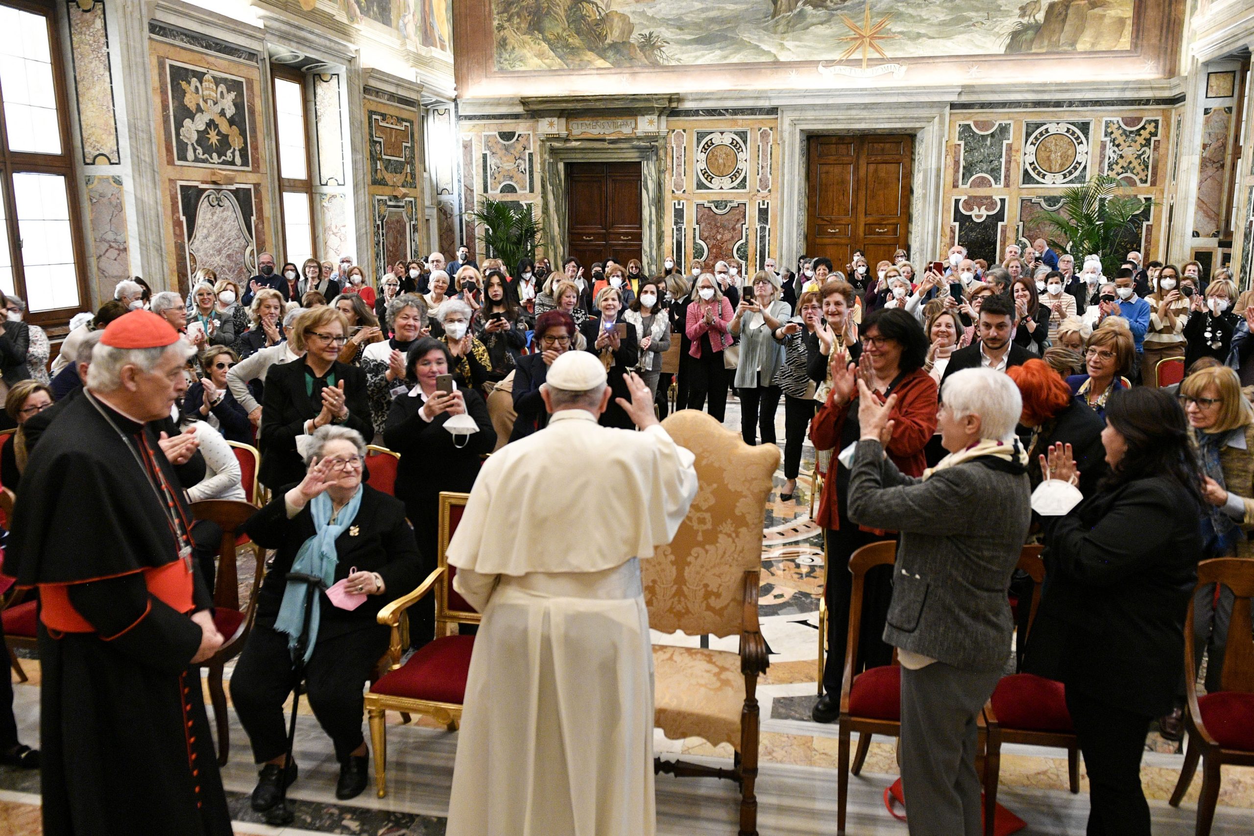 Papa Francesco all'udienza con il Cif (foto Vatican Media / Sir)