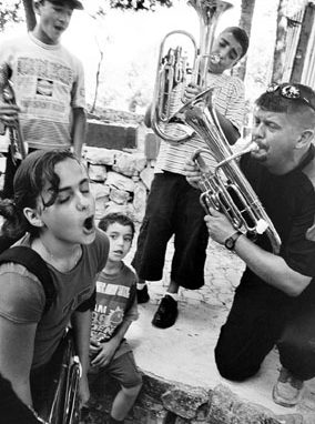 Il coraggio di essere viaggiatori, non semplici turisti