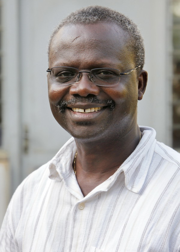 Abbé Ambroise Tine, nationaler Caritasdirektor des Senegal in Dakar   ---   © FRIEDRICH STARK, Arneckestrasse 72, 44139 Dortmund, phone +49-231-136240, mobil +49-171-6463061, e-mail: stark.f@t-online.de, www.friedrichstark.de, Bank: ING-DIBA, Allgemeine Deutsche Direktbank, Kto-Nr. 0596534130, BLZ 50010517, IBAN: DE68500105170596534130, BIC: INGDDEFF - NO MODELRELEASE! Bei Verwendung des Fotos ausserhalb journalistischer Zwecke bitte Ruecksprache mit dem Fotografen!