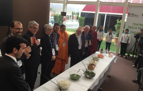 A Expo le religioni pregano per la pace