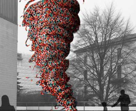 Un “Vortice” di tappi di plastica <br>per denunciare il degrado ambientale