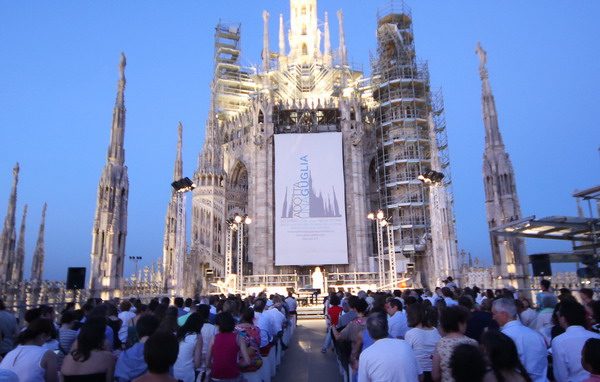 «Lungh ‘me la Fabrica del Domm»: <br>alle origini del grande racconto di Milano.