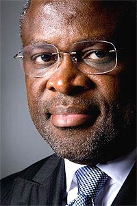 Rapporto 2007 Caritas-Migrantes<br><br>SPOSTIAMO L’ATTENZIONE <br>DALL’EMERGENZA ALL’OPPORTUNIT�<br>