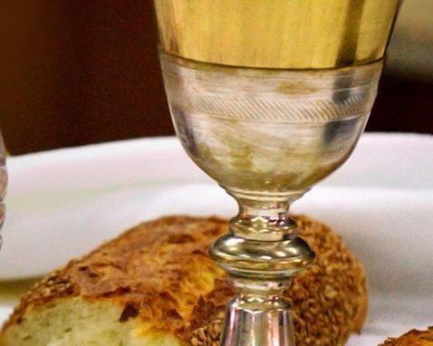 Per conoscere meglio <br>le tre “elevazioni” del pane e del vino