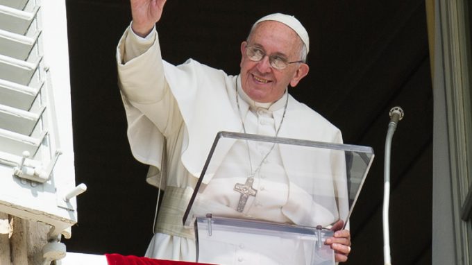 Papa Francesco: «Vinci l’indifferenza  e conquista la pace»