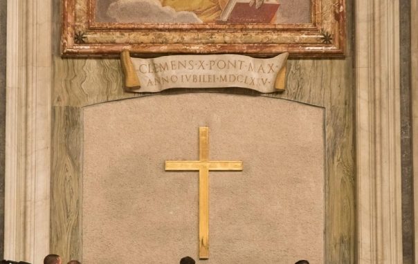 «La gioia di aprire la Porta Santa  della Misericordia»