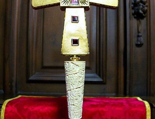 La reliquia della Santa Croce <br>esposta in Cattedrale