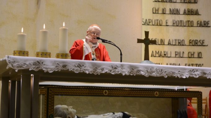 Scola: «Alimentiamo il fuoco <br>che i grandi santi generano in noi»