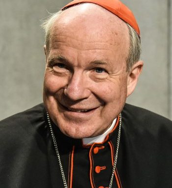 Schönborn: superata la divisione tra «regolare» e «irregolare»