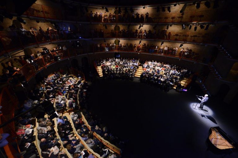 Terza serata di "Dialoghi di vita buona" dal titolo "Confini e migranti: paure e soluzioni"