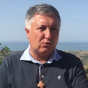 «Lampedusa è solo l’inizio di una lunga filiera di dignità»