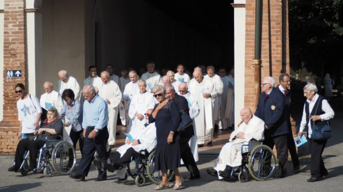 Il cardinale Scola ai sacerdoti anziani:  «Anche adesso continuate a servire la Chiesa»
