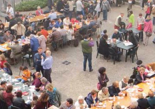 In piazza a Greco un'amatriciana per i terremotati