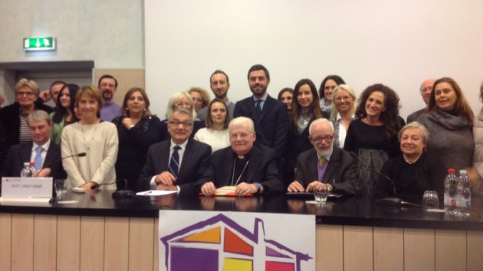 Scola: «Non contribuiamo alla crescita della società <br>se non diciamo cosa è, per noi, la famiglia»