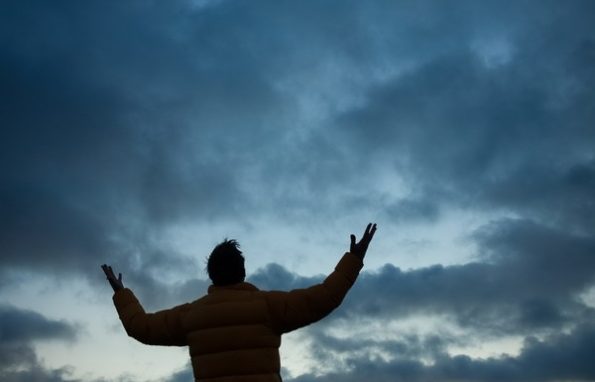 La preghiera, fra spiritualità e storia delle religioni