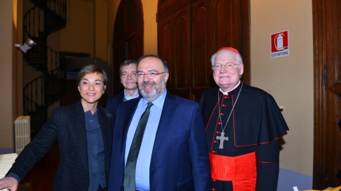 Scola: «La post-verità sia occasione per ritornare a interrogarsi sul soggetto e sulla ricerca del vero»