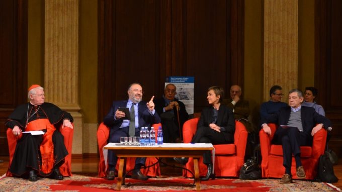 Scola a Sala al Barro: «Comunicare la realtà decisiva<br> della famiglia, prima cellula della società»