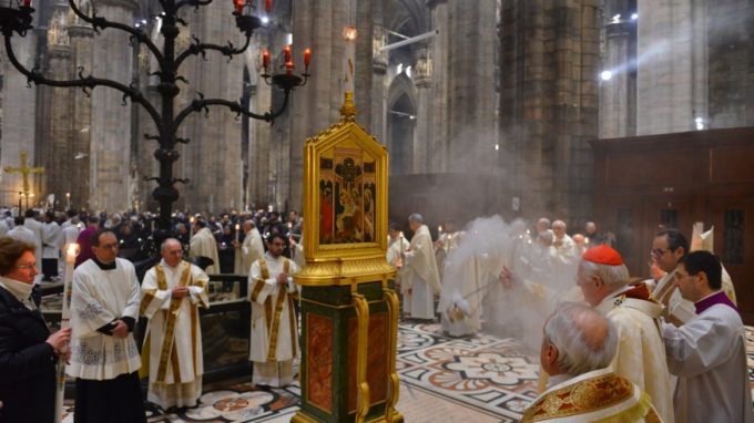 Scola ai Consacrati: «La Chiesa ambrosiana<br> vi è grata per il carisma che portate»