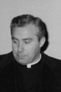 La Parola di Dio e quella degli uomini in modo benevolo, paziente e misericordiosoUN VESCOVO MAI STANCO DI ASCOLTARE