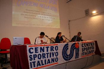 Alla FIera del Levante anche associzaioni e movimenti «SIAMO VENUTI PERCHÈ INVITATI DA ALCUNI AMICI»