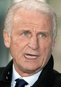 Il primo campione di Portogallo col Benfica, il secondo artefice della miracolosa salvezza del Maiorca LE RIVINCITE DEL TRAP E DI CUPER