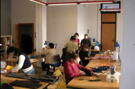 Villaggio Barona AREE COMMERCIALI, CULTURALI E DI SVAGO