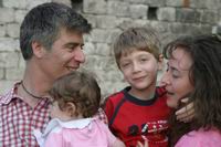 Entrambi i genitori coinvolti nella crescita dei figli L’AFFIDO CONDIVISO È LEGGE