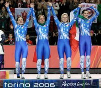 Il bronzo nella staffetta femminile sui 3000 m LO SHORT TRACK FA 100