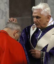 Il Papa in S. Sabina celebra il mercoledì delle ceneri «I CRISTIANI TESTIMONI E APOSTOLI DI PACE»