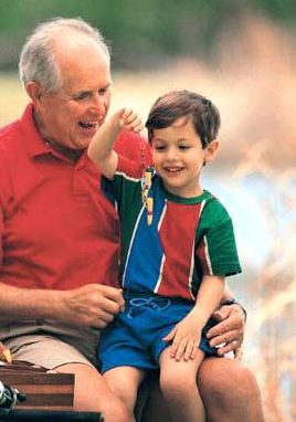 Un volontario tutto speciale NONNO FRANCESCO, “CANTASTORIE” PER AMORE