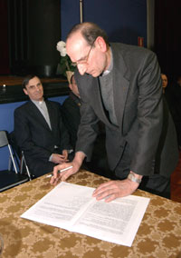 Il Forum visto dai cristiani LA PAURA DEL DIVERSO È DIFFICILE DA SRADICARE