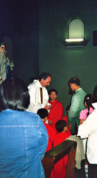 Parla una coppia filippina SI PU&Ograve; ANCHE PIANGERE, SENZA VERGOGNARSI