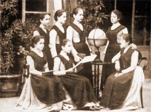 La “famiglia” di mons. Biraghi LE SUORE MARCELLINE NELLA MISSIONE EDUCATIVA