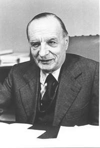 Biografia UNA INTERA VITA PER I GIOVANI