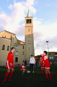L’impegno della Diocesi ambrosiana sul fronte sportivo UNA CHIESA ATTENTA E ATTIVA