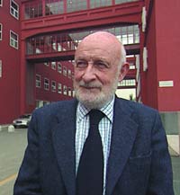 A colloquio con Vittorio Gregotti &laquo;PROGETTARE UN EDIFICIO RELIGIOSO METTE IN GIOCO TUTTE LE PROPRIE CONVINZIONI&raquo;