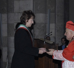 Il commento delle Istituzioni al discorso di S. Ambrogio &laquo;ABBIAMO IL COMPITO DI DARE RISPOSTE A TUTTI&raquo;