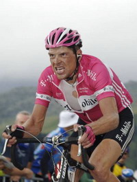 Travolto dalle accuse di doping, Ullrich si è ritirato L’ADDIO DEL KAISER