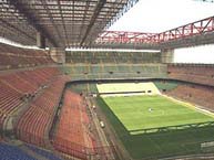 Il calcio chiuso per lutto