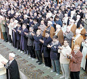 L’Islam in mezzo a noi CHI SONO I MUSULMANI CHE VIVONO A MILANO?