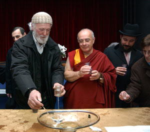 L’Islam in mezzo a noi IL FORUM DELLE RELIGIONI, LUOGO DI INCONTRO E DI PACE