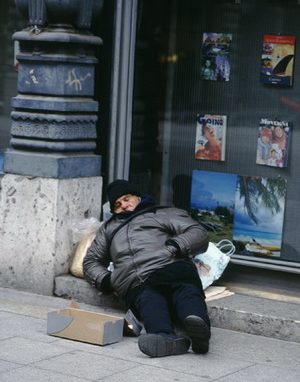 Con il calo delle temperature a Milano CLOCHARD, EMERGENZA FREDDO