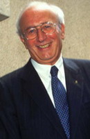 Don Zega, sacerdote nel mondo della comunicazione