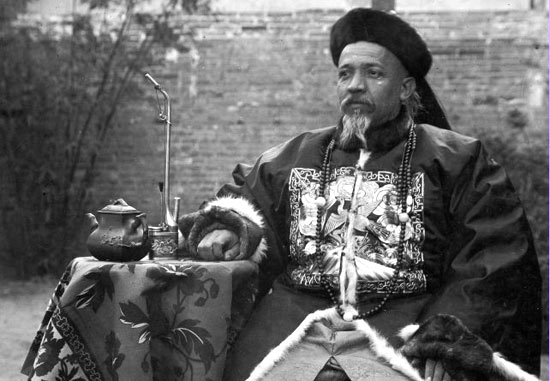 Quando l’abito “fa” il missionario: padre Matteo Ricci e la Cina dei Ming