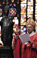 Tettamanzi: &laquo;Dalla chiesa alle strade della citt&agrave;&raquo;