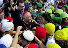 Tettamanzi ai giovani: &laquo;Ascolto i vostri sogni&raquo;