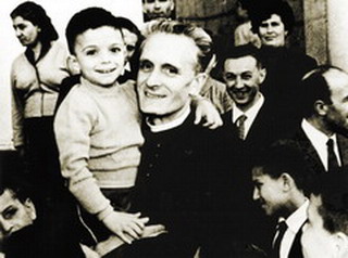 Don Gnocchi, si apre la tomba per la ricognizione della salma